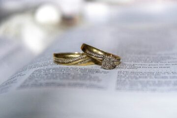 if only jesus could talk to his followers and warn them | roll to disbelieve