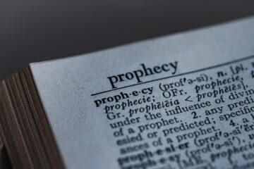good thing nobody cares about the penalties for false prophecy anymore | roll to disbelieve