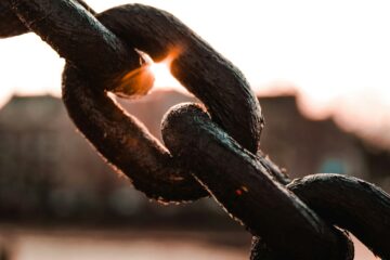 no, i said, hey, a link is breakin' outta the chain, i got a feeling that a break is gonna happen, maybe right now, right now | roll to disbelieve